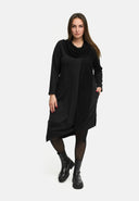 Robe 'Lunet' – moderne, élégante & avec un design au caractère affirmé