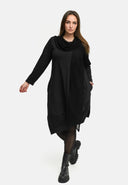 Robe 'Lunet' – moderne, élégante & avec un design au caractère affirmé