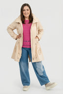 Παρκά 'Livia' για μεταβατική περίοδο – απαλό, με προσοχή στη λεπτομέρεια & σύγχρονο